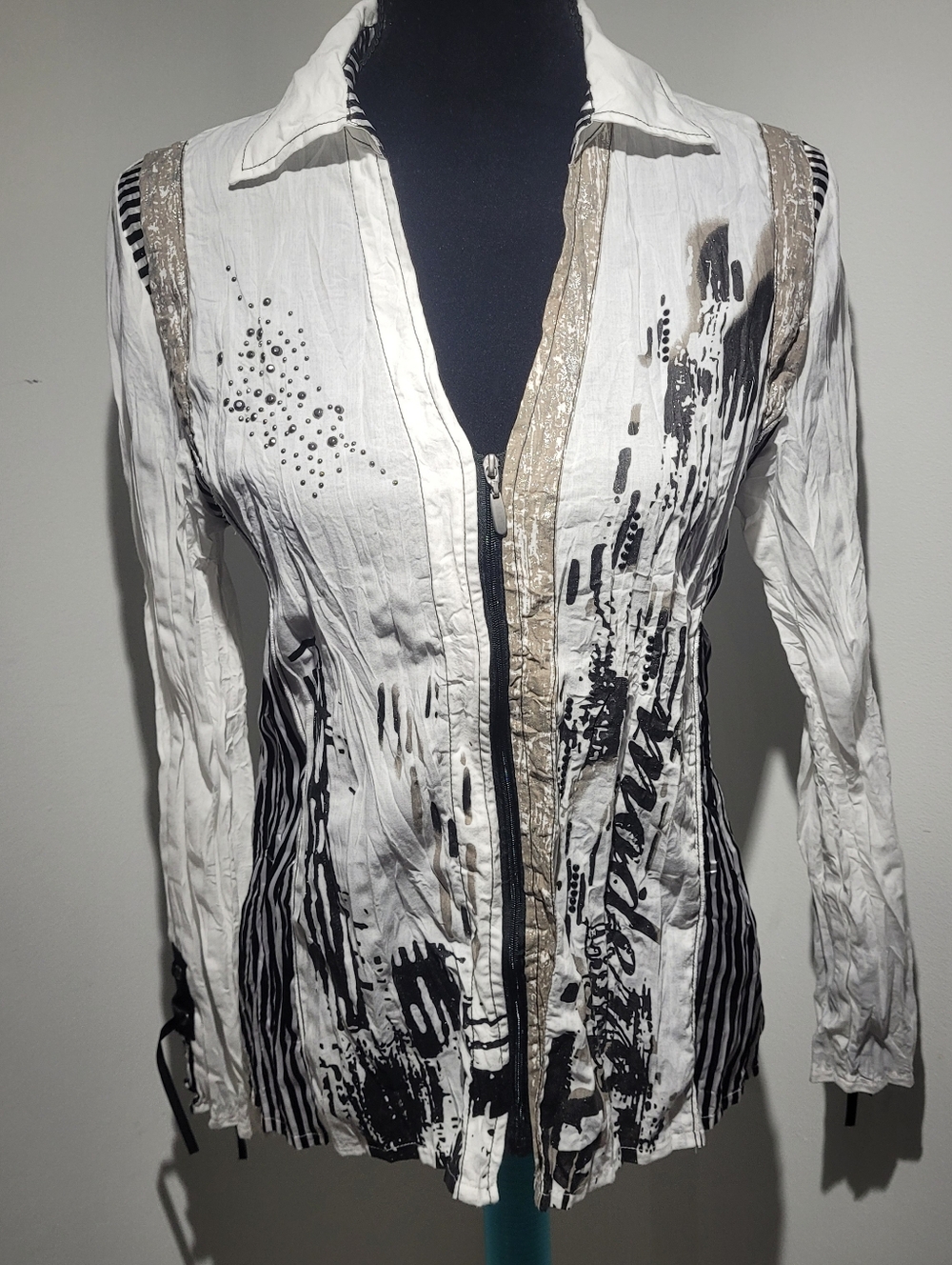 Alison Sheri Womens Front Zip Abstract Print Crinkle Top Small Black White NEW